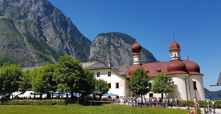 Gasthaus "Seealm Koenigssee"